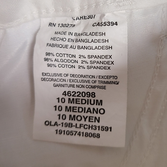 Women's  Lee Regular Fit Mid-Rise size 10 white cotton short - Picture 4 of 4